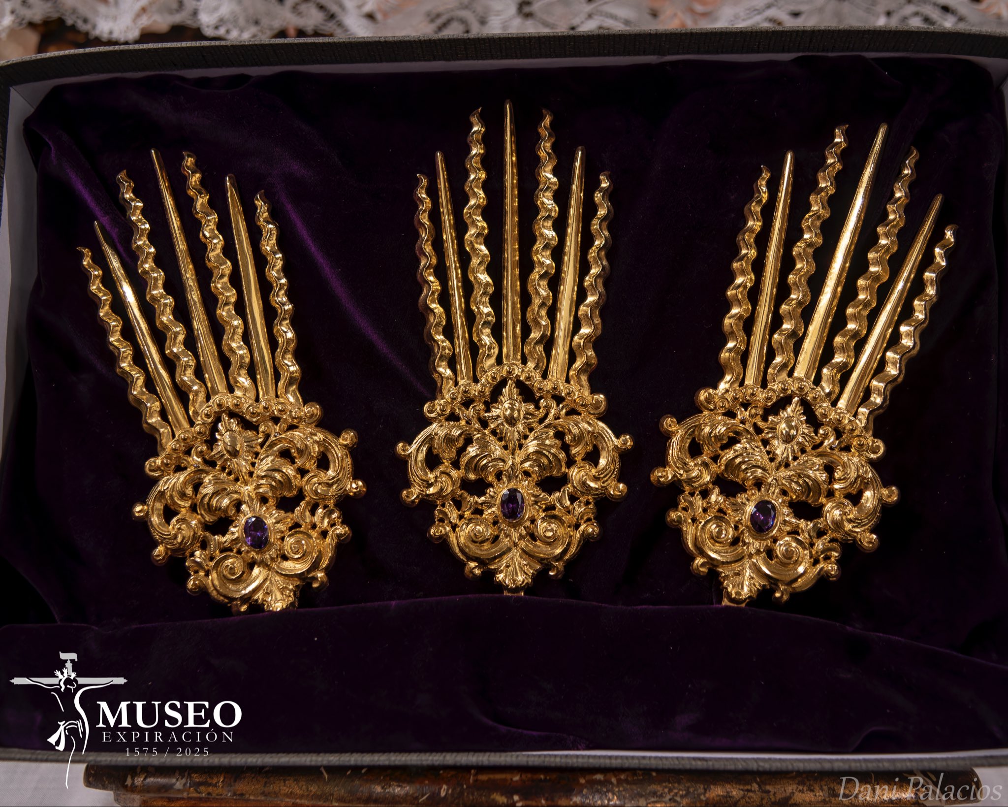 El Cristo de la Expiración del Museo estrena impresionantes potencias de oro por su 450 aniversario