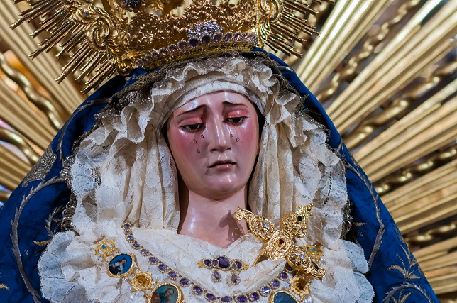 Rosario Vespertino en Sevilla: la Virgen de la Salud visitará la Residencia de San Juan de Dios este sábado