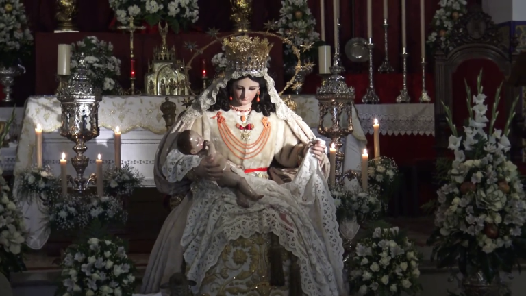 divina pastora de capuchinos - besamanos