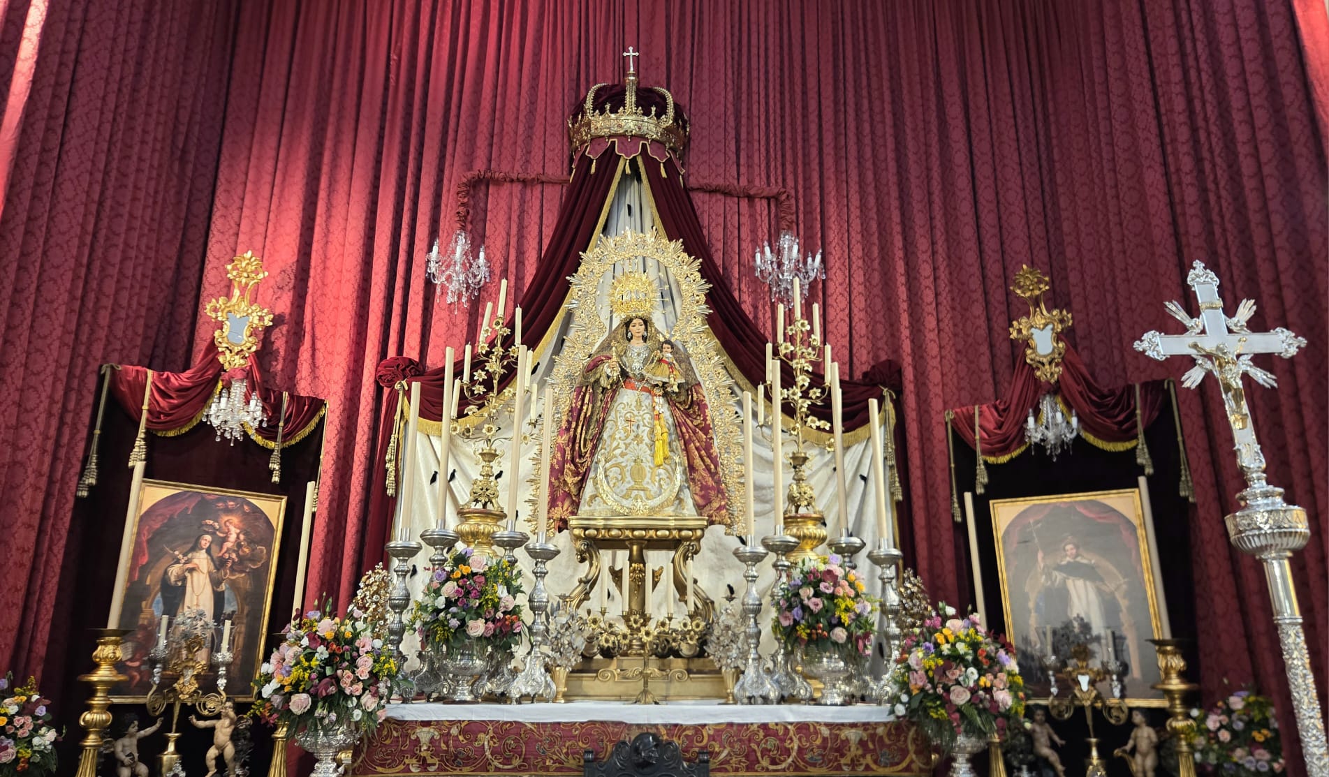 rosario del barrio leon . triduo