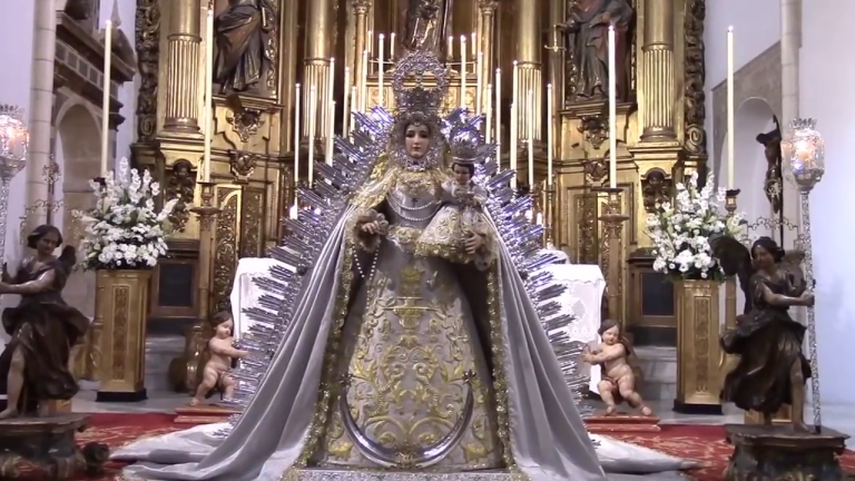 virgen de araceli - besamanos
